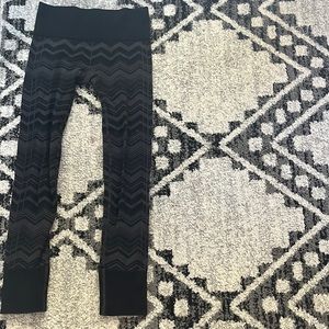 Selling lululemon pants! Perfect condition and will wash before shipping